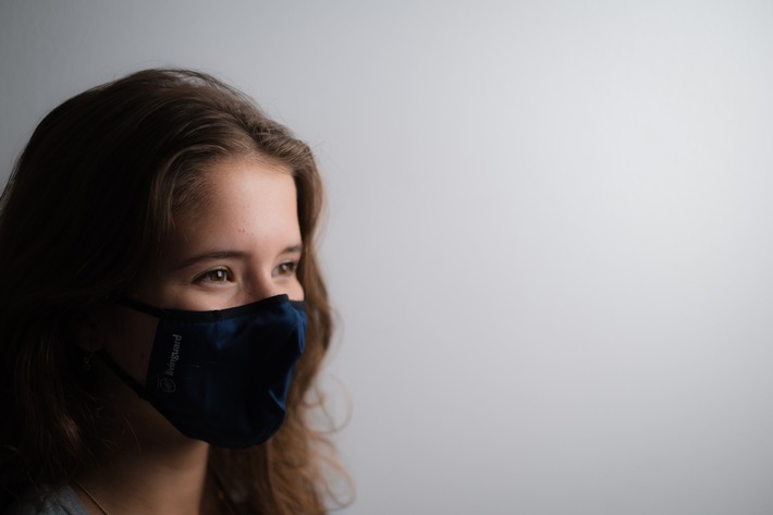 Antivirale Gesichtsmaske im Kampf gegen den Corona-Müll