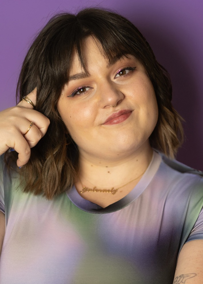 Ist Bayern das lustigste Bundesland? Teresa Reichl will den ersten "Bundesvision Comedy Contest" am Samstag live auf ProSieben gewinnen