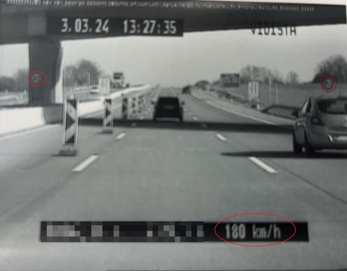 API-TH: Videowagen schnappen zwei Raser auf der A 9 bei Eisenberg und in der Baustelle auf der A 4 bei Ronneburg