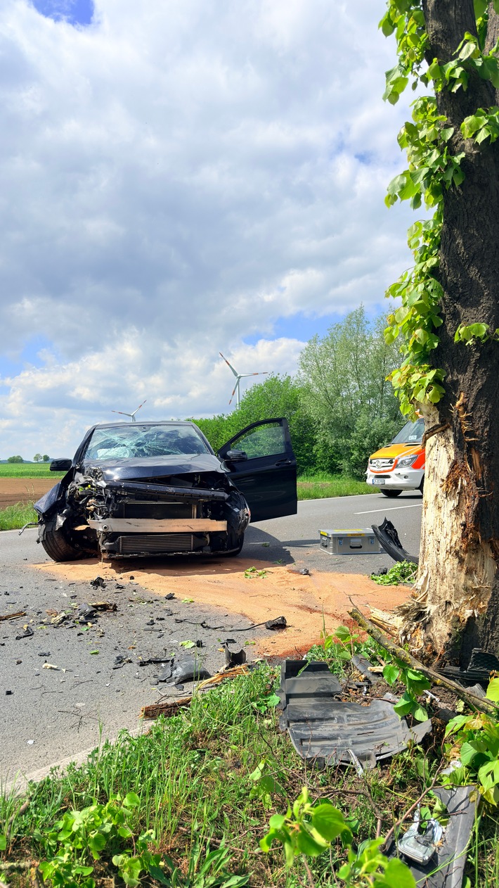 FW-DT: Verkehrsunfall auf der Lageschen Straße