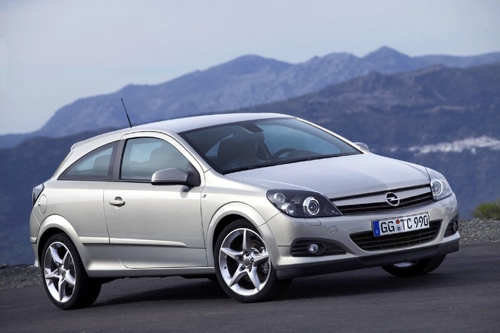 Opel Astra auf Erfolgsfahrt