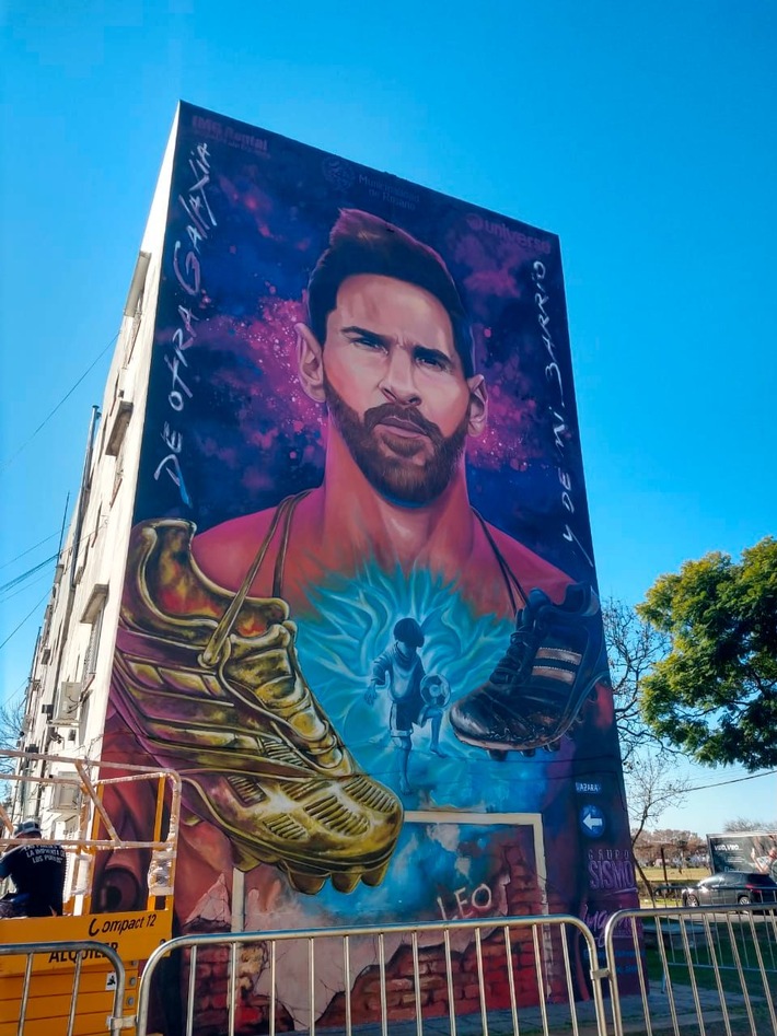 "Mural Otra Galaxia" de Messi en Rosario / Weiterer Text über ots und www.presseportal.de/nr/152361 / Die Verwendung dieses Bildes für redaktionelle Zwecke ist unter Beachtung aller mitgeteilten Nutzungsbedingungen zulässig und dann auch honorarfrei. Veröffentlichung ausschließlich mit Bildrechte-Hinweis. "Mural Otra Galaxia" de Messi en Rosario / Weiterer Text über ots und www.presseportal.de/nr/152361 / Die Verwendung dieses Bildes für redaktionelle Zwecke ist unter Beachtung aller mitgeteilten Nutzungsbedingungen zulässig und dann auch honorarfrei. Veröffentlichung ausschließlich mit Bildrechte-Hinweis.