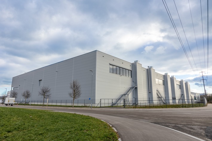 Erster Lidl SchweizLagerverkauf im neuen Lager in Weinfelden