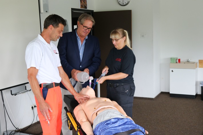 FW Bremerhaven: Zwei neue Simulationstrainer für die Ausbildung angeschafft