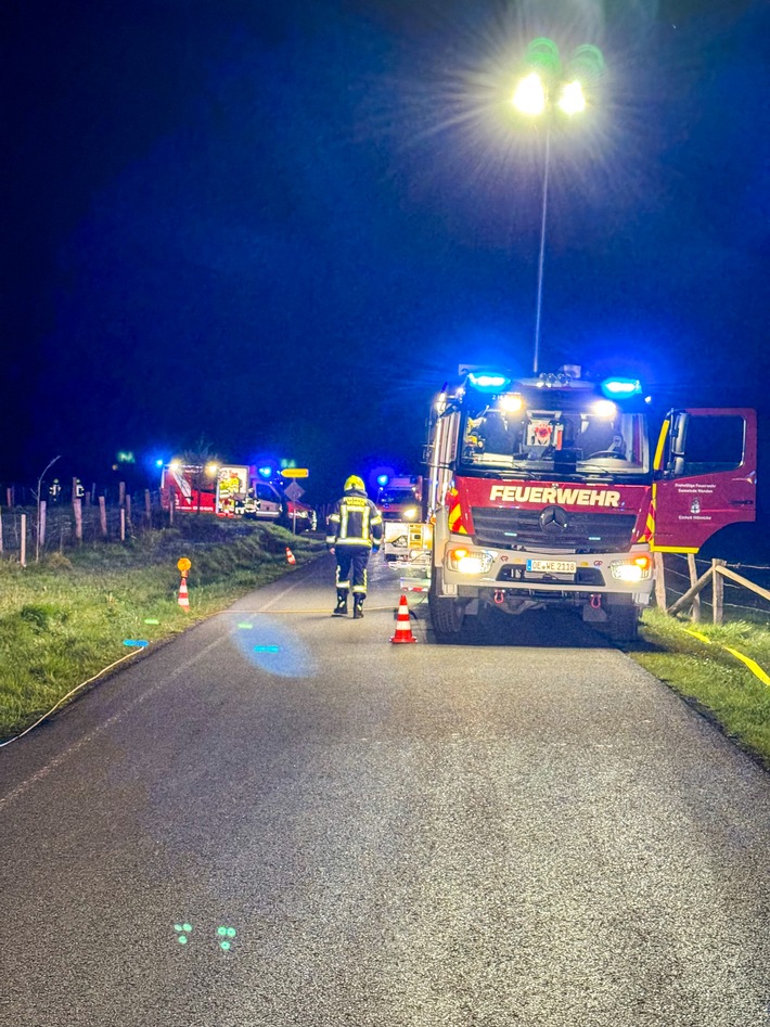 FW Wenden: Verkehrsunfall mit eingeklemmter Person: Einsatz der Drohneneinheit der Feuerwehr Wenden