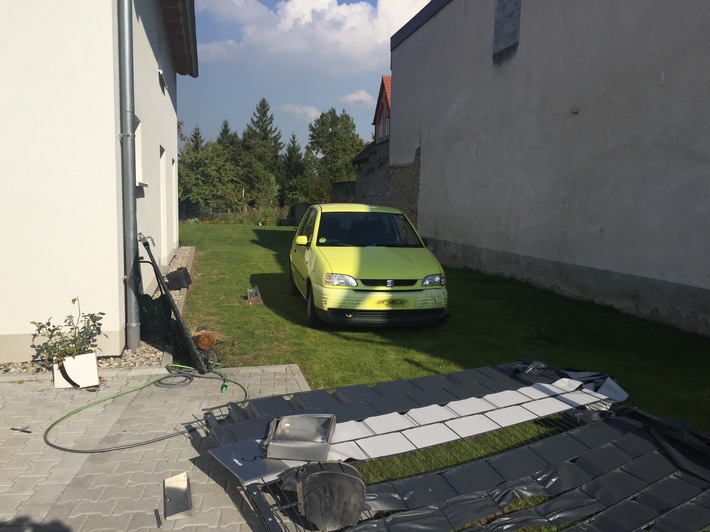 POL-PDLU: (Frankenthal) - Verkehrsunfall endet in einem Garten