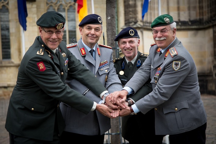 Generalleutnant Mais übernimmt Führung des I. Deutsch- Niederländischen Corps