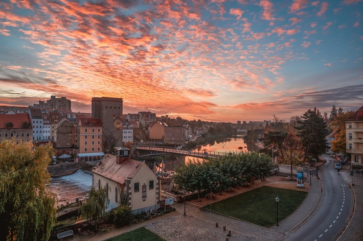 Sonnenaufgang_Altstadtbrücke_Görlitz_(c) Felix Leda_CC-BY-NC-SA.jpg