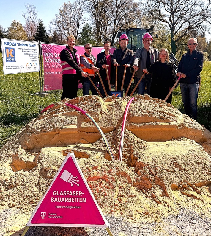 Telekom startet Glasfaserausbau in Babensham