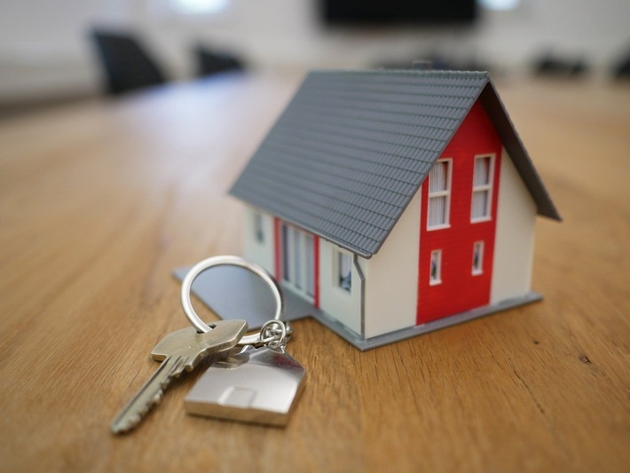 Makler ohne Courtage Dreieich, Langen, Egelsbach - Minnert Immobilien hat sich zum Platzhirsch entwickelt / Weiterer Text über ots und www.presseportal.de/nr/156059 / Die Verwendung dieses Bildes ist für redaktionelle Zwecke unter Beachtung ggf. genannter Nutzungsbedingungen honorarfrei. Veröffentlichung bitte mit Bildrechte-Hinweis.