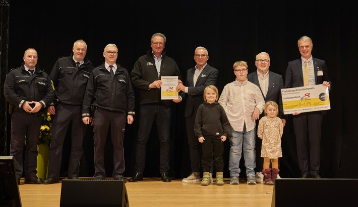 POL-MA: Mannheim/Pforzheim: Verleihung des Verkehrspräventionspreises an gemeinsames Projekt von Polizeipräsidium Mannheim, Kreisverkehrswacht Mannheim und Verein Special Needs e.V.