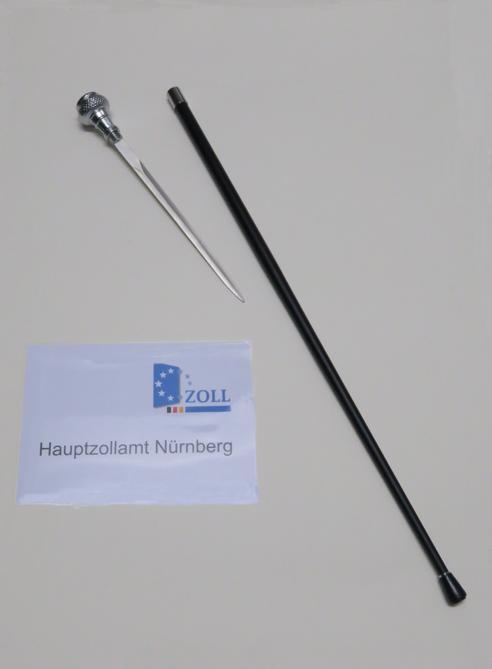 HZA-N: Zollkontrolle am Nürnberger Flughafen: Verbotener Spazierstock im Handgepäck