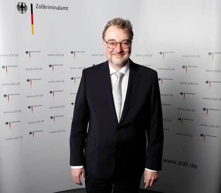 Dr. Rainer Mellwig neuer Präsident 
des Zollkriminalamts in Köln