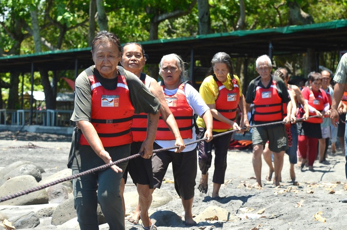 Menschen üben auf den Philippinen für den Katastropenfall_HelpAge_Philippinen.JPG