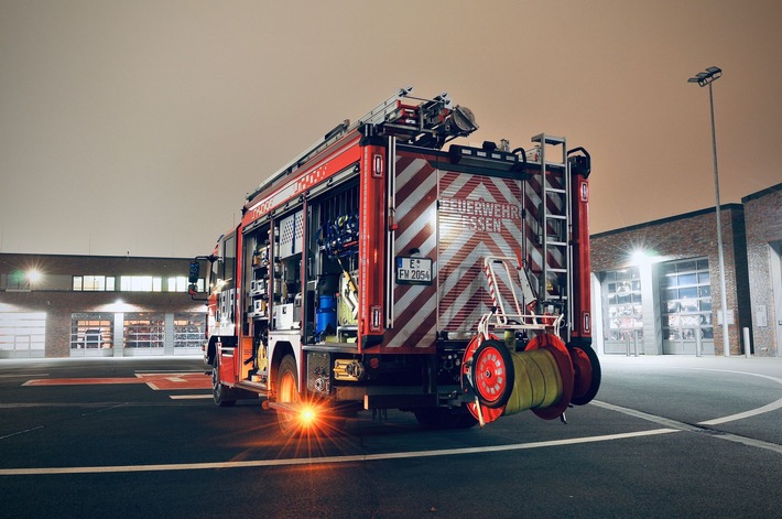 FW-E: Brand in einem Schlafzimmer - keine Verletzten