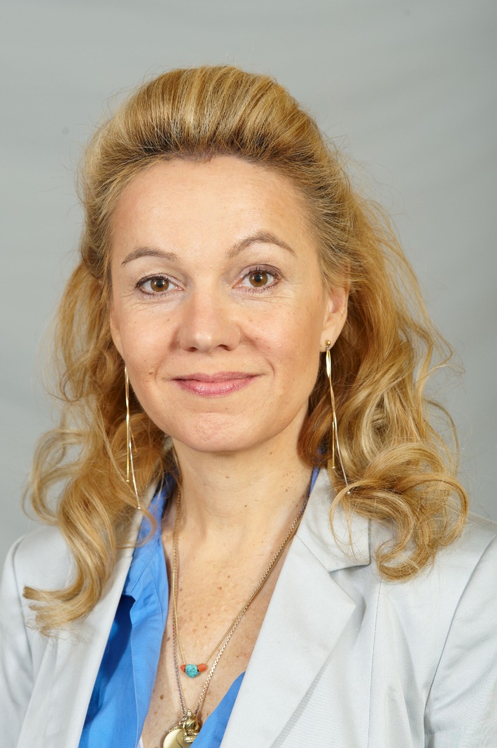 Universität Kiel und Asklepios Westklinikum richten Stiftungsprofessur für Psychosomatische Akutmedizin ein / 
Lehrstuhlinhaberin wird Prof. Dr. Aglaja Valentina Stirn (BILD)