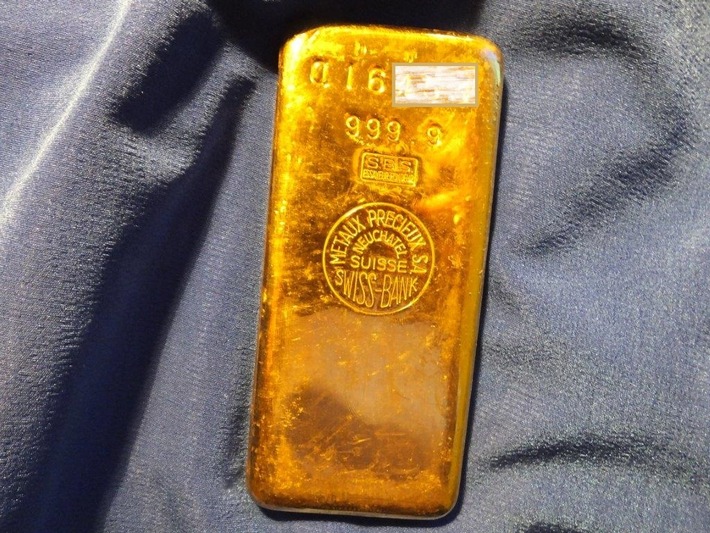 ZOLL-F: 12 Goldbarren aus Geldwäschetat eingezogen und veräußert