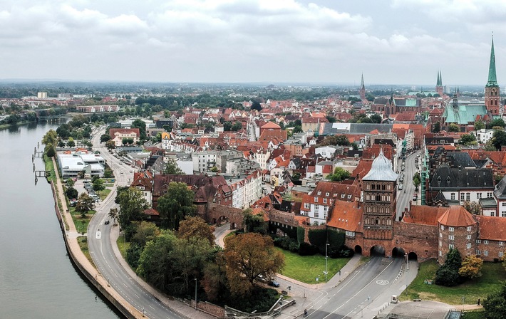 Pressemitteilung: Deal-Closing: Hamburger Projektentwickler MAGNA vollzieht Ankauf eines Projektgrundstücks in Lübeck mit 33 Wohneinheiten
