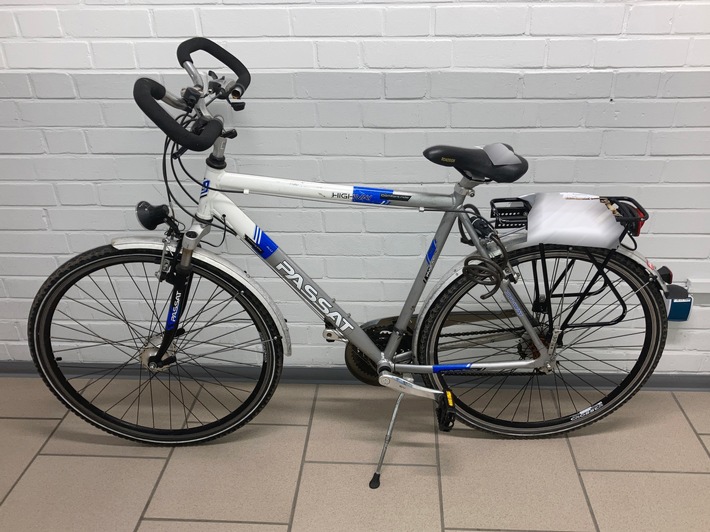 POL-DA: Nauheim: Nach versuchtem Diebstahl am Bahnhof/Polizei sucht Fahrradeigentümer