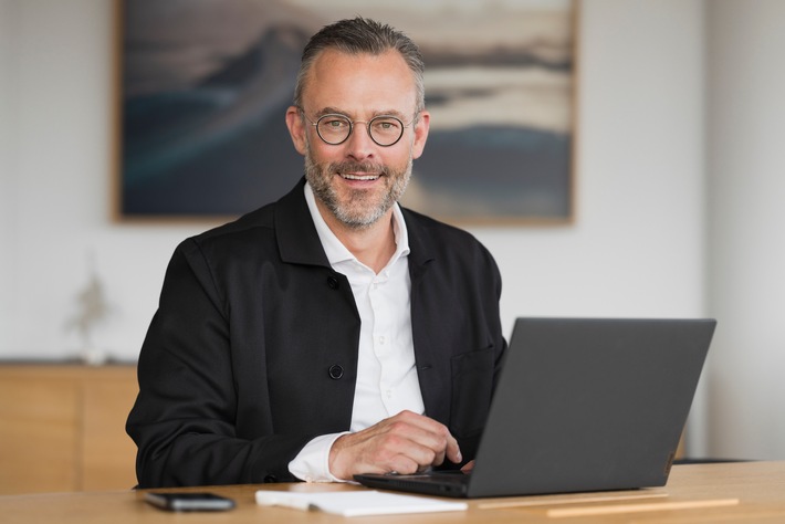 Karl Matthäus Schmidt, Gründer und Vorstandsvorsitzender der Quirin Privatbank / Weiterer Text über ots und www.presseportal.de/nr/63861 / Die Verwendung dieses Bildes für redaktionelle Zwecke ist unter Beachtung aller mitgeteilten Nutzungsbedingungen zulässig und dann auch honorarfrei. Veröffentlichung ausschließlich mit Bildrechte-Hinweis.