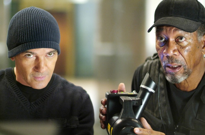 Lügen haben lange Finger: Morgan Freeman und Antonio 
Banderas in der Free-TV-Premiere &quot;The Code&quot; in SAT.1 (BILD)