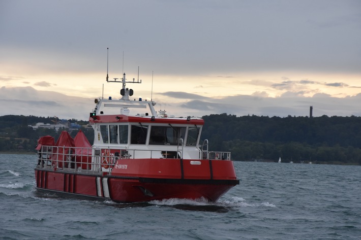 FW Konstanz: Übung auf dem Bodensee - Brand auf einem Fahrgastschiff