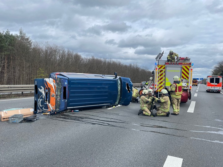 FW Lehrte: Verkehrsunfall auf der Autobahn 2