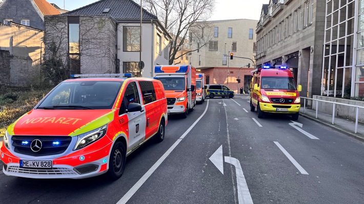 FW Ratingen: Verkehrsunfall in Ratingen Mitte