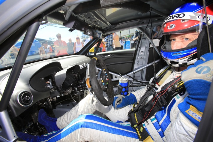 Klassensieg für das Recaro Automotive Seating Partnerfahrzeug beim ADAC Zurich 24h-Rennen