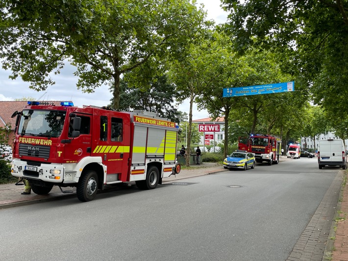 FW Lehrte: Zwei Feuerwehreinsätze im Stadtgebiet Lehrte zur selben Zeit