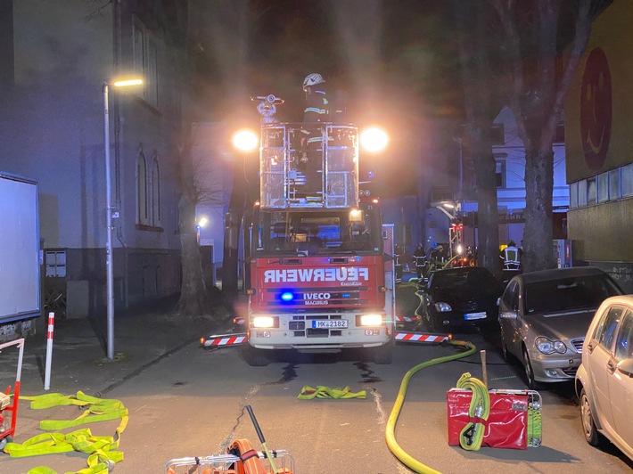 FW-MK: Brand in der Innenstadt - zwei Personen gerettet