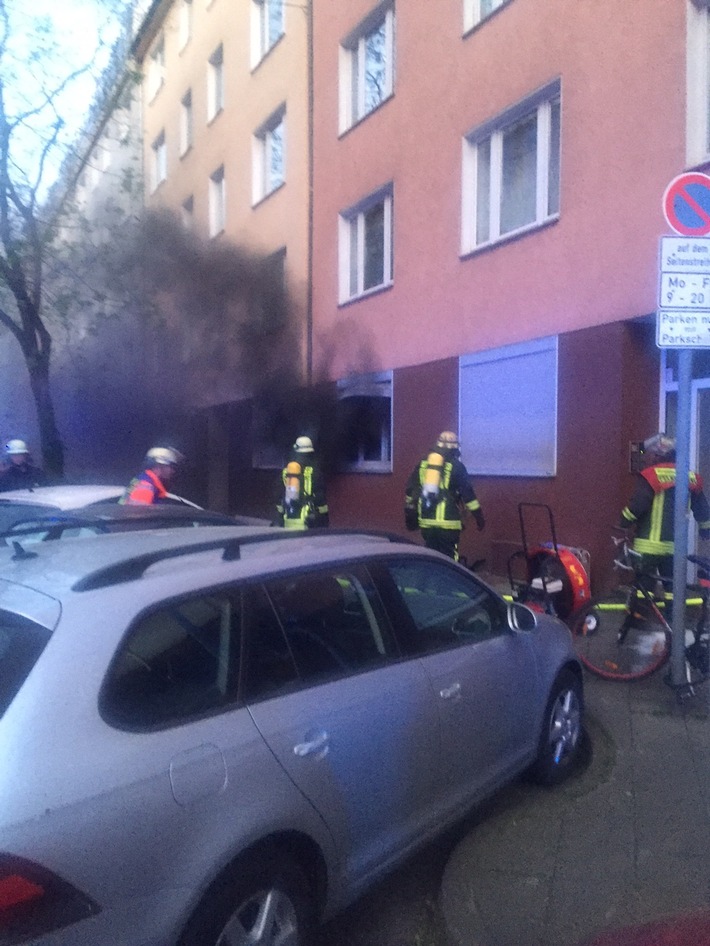 FW-D: Bild zum Brand Scheurenstraße von heute Morgen