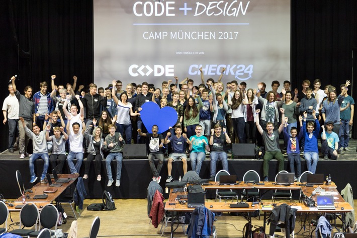 CHECK24.de fördert Code+Design Camp in München