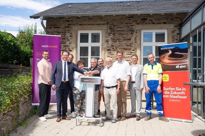 Stadt Traben-Trarbach und Westconnect nehmen Glasfasernetz in Betrieb