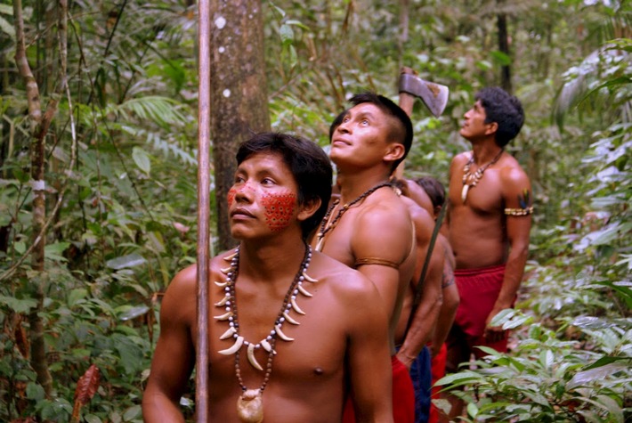 Zum Internationalen Tag der indigenen Völker: ZDF-"planet e."-Doku "Goldrausch am Amazonas" über Brasiliens bedrohte Ureinwohner (FOTO)