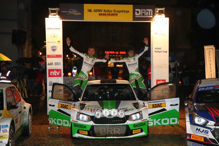 Rallye Erzgebirge: SKODA Piloten Kreim/Braun ,schwimmen