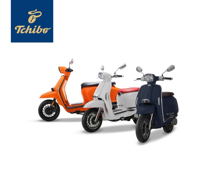 Roller rückwärts: Kult-Lambretta mit Tchibo Vorteil / Ein italienischer Klassiker ist zurück / Exklusiv bei Tchibo mit drei Jahren Garantie und Gratis-Helm ab 2.899 Euro