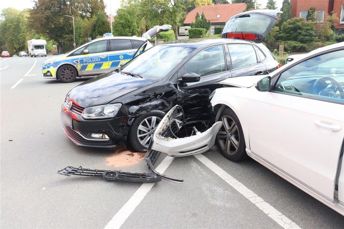 POL-HF: Verkehrsunfall mit Personenschaden- Polo übersehen