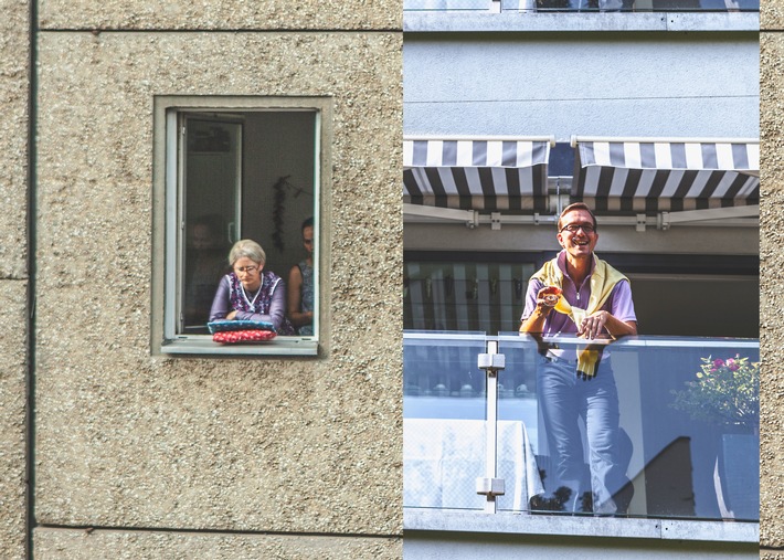 Gelten die Ossi-Wessi-Klischees noch? / "ZDFzeit" mit dem großen Ost-West-Check zu 25 Jahre Deutsche Einheit (FOTO)