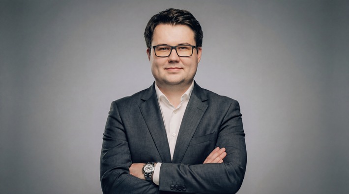 KI spart keine Zeit, wenn das Chaos bleibt: Warum Kanzleien zuerst ihr Wissen strukturieren müssen