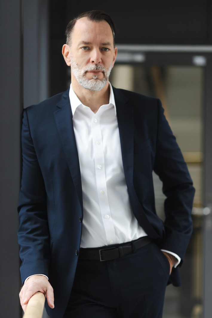 RENK Group AG prioritizes continuity – Supervisory Board extends CEO Dr. Alexander Sagel’s contract early until 2032