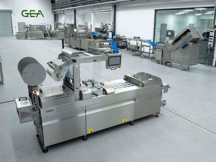 GEA presents new thermoformer packaging machine at Fachpack