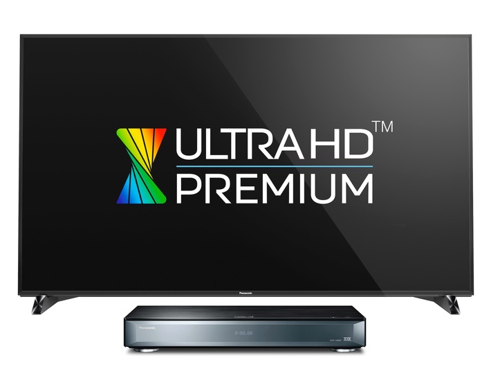 Panasonic auf der IFA: Perfekte Technik für lange Abende im Heimkino / Der Ultra HD Premium TV DXW904 und der UHD Blu-ray Player UB900 von Panasonic bringen die Fachwelt zum Staunen