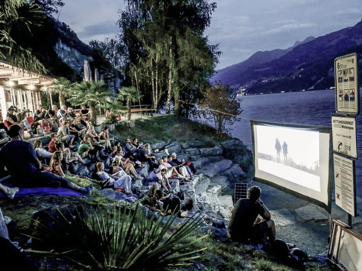 Cinema Sud: Helvetas&#039; solarbetriebenes Open-Air-Kino tourt durch die Schweiz
