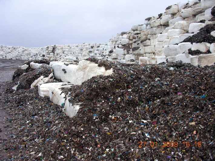 Neapel-Müll führt zu Abfallskandal in Sachsen