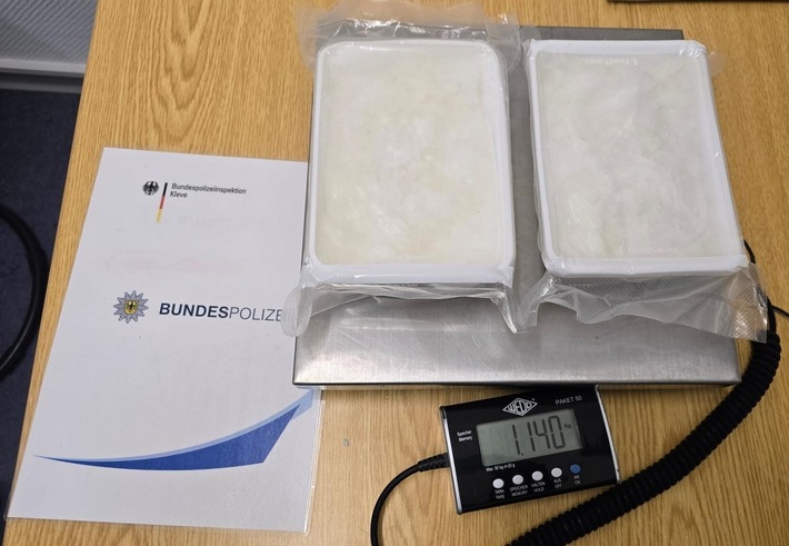 BPOL NRW: Bundespolizei stellt 1,14 Kilogramm Methamphetamin auf der Bundesstraße 9 sicher.