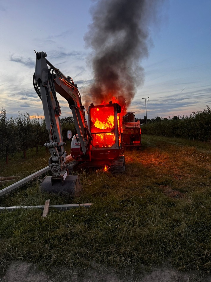 POL-PDLD: Winden - Brand eines Baggers