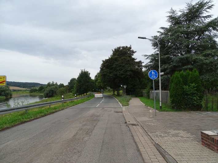 POL-HM: Unfall eines Radfahrers in Großenwieden - Zeugenaufruf