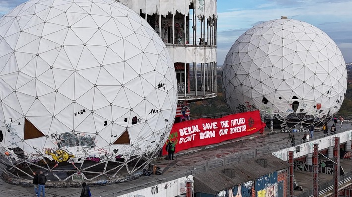 Berlin verbrennt die Zukunft!