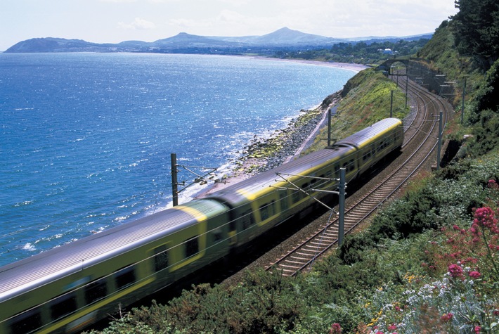 Irland mit Bus & Bahn: grün reisen auf der grünen Insel / Nachhaltig reisen mit öffentlichen Verkehrsmitteln - entspannt, günstig und klimafreundlich zu den schönsten Zielen der Insel